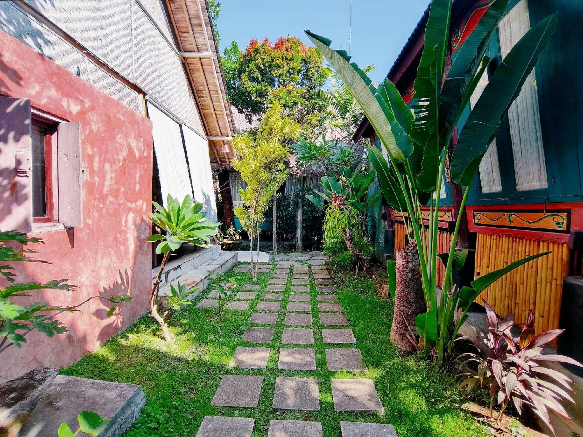 Bed and Breakfast Panda Lumbung Sanur Esterno foto