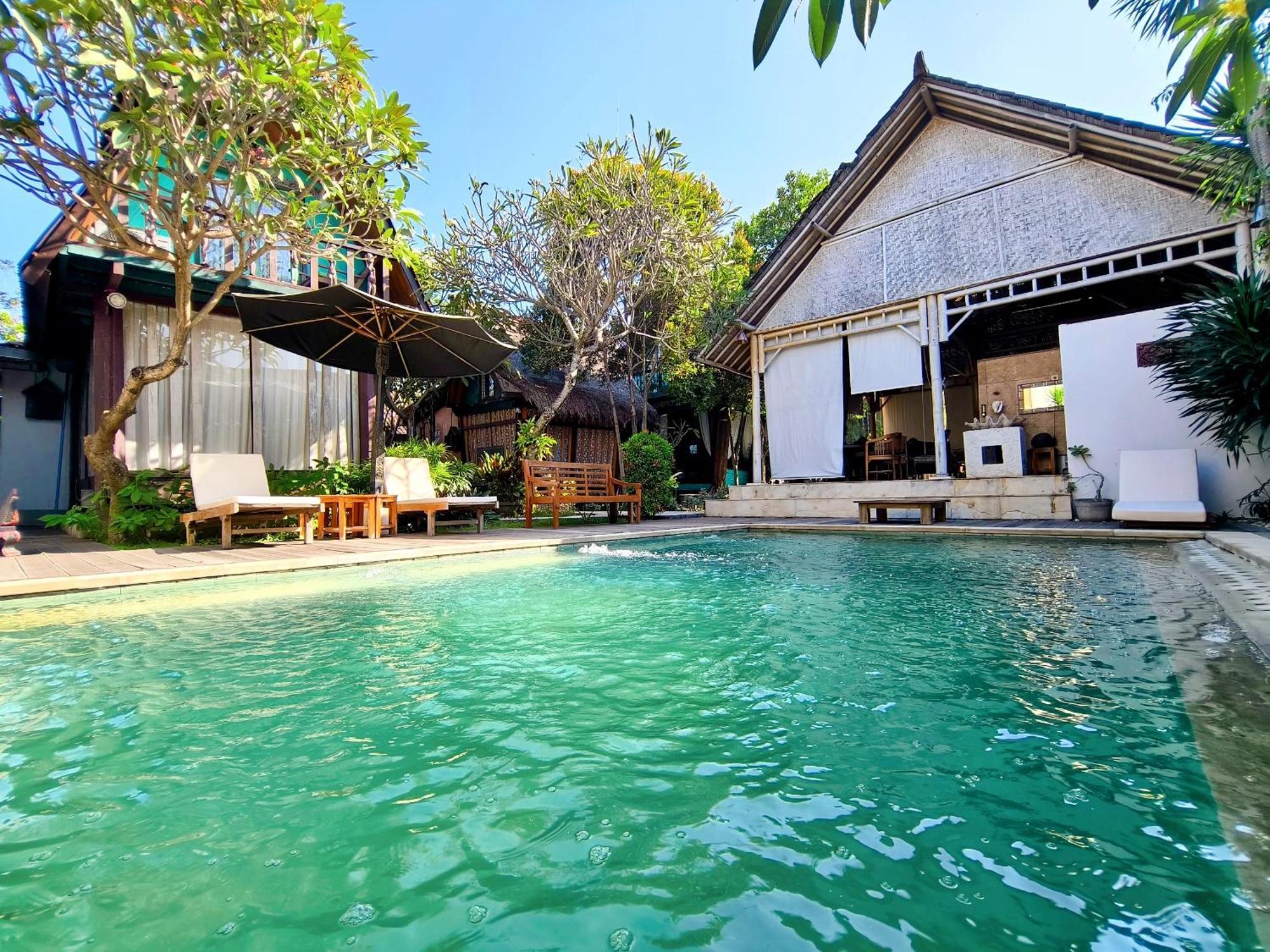 Bed and Breakfast Panda Lumbung Sanur Esterno foto